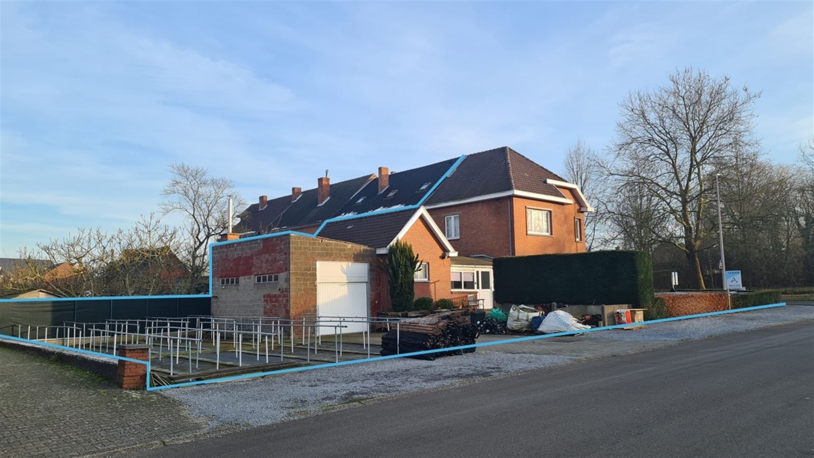 Ruime woning met tal van mogelijkheden en veel lichtinval! foto 2