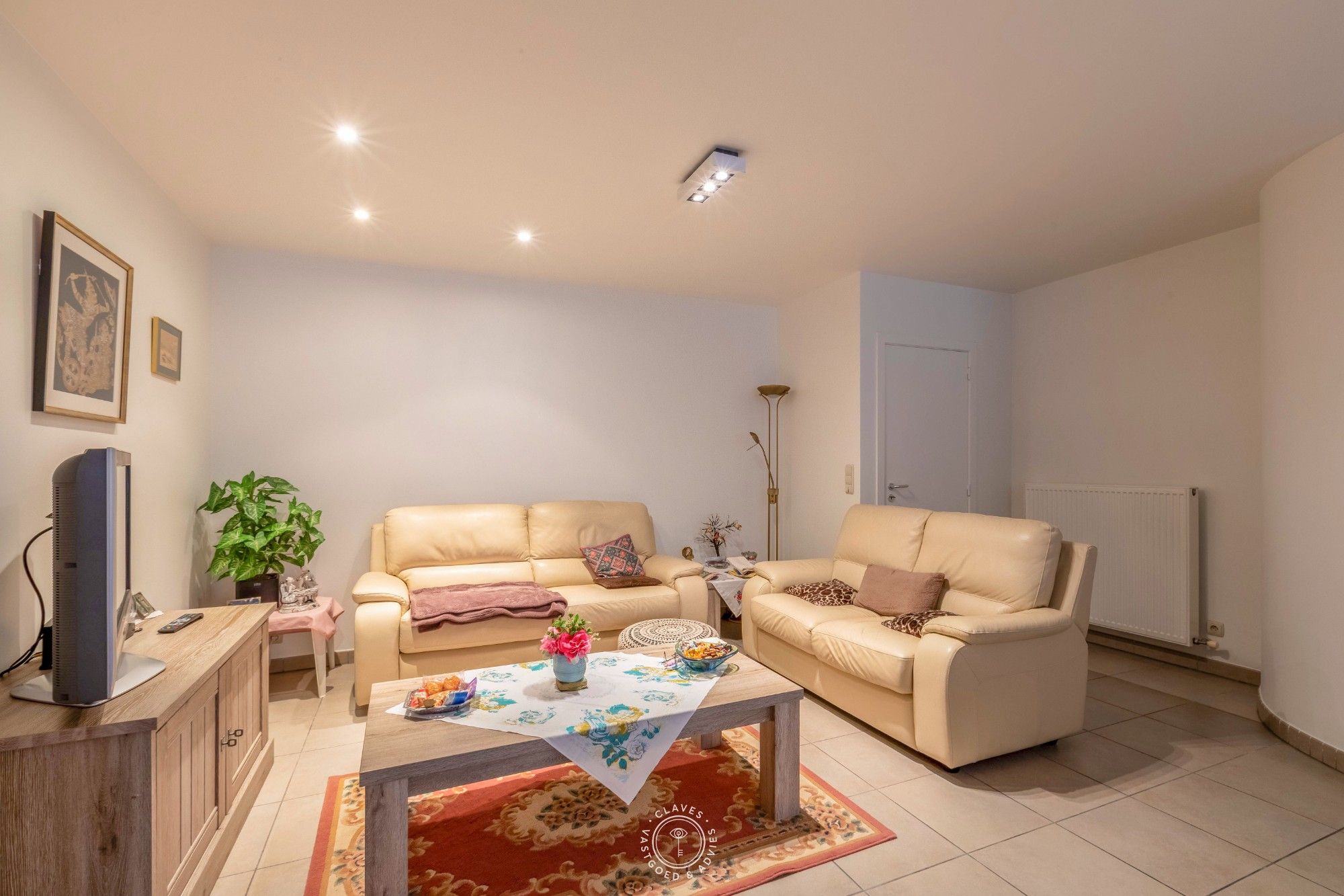 Centraal gelegen appartement met twee terrassen en autostaanplaats foto 5