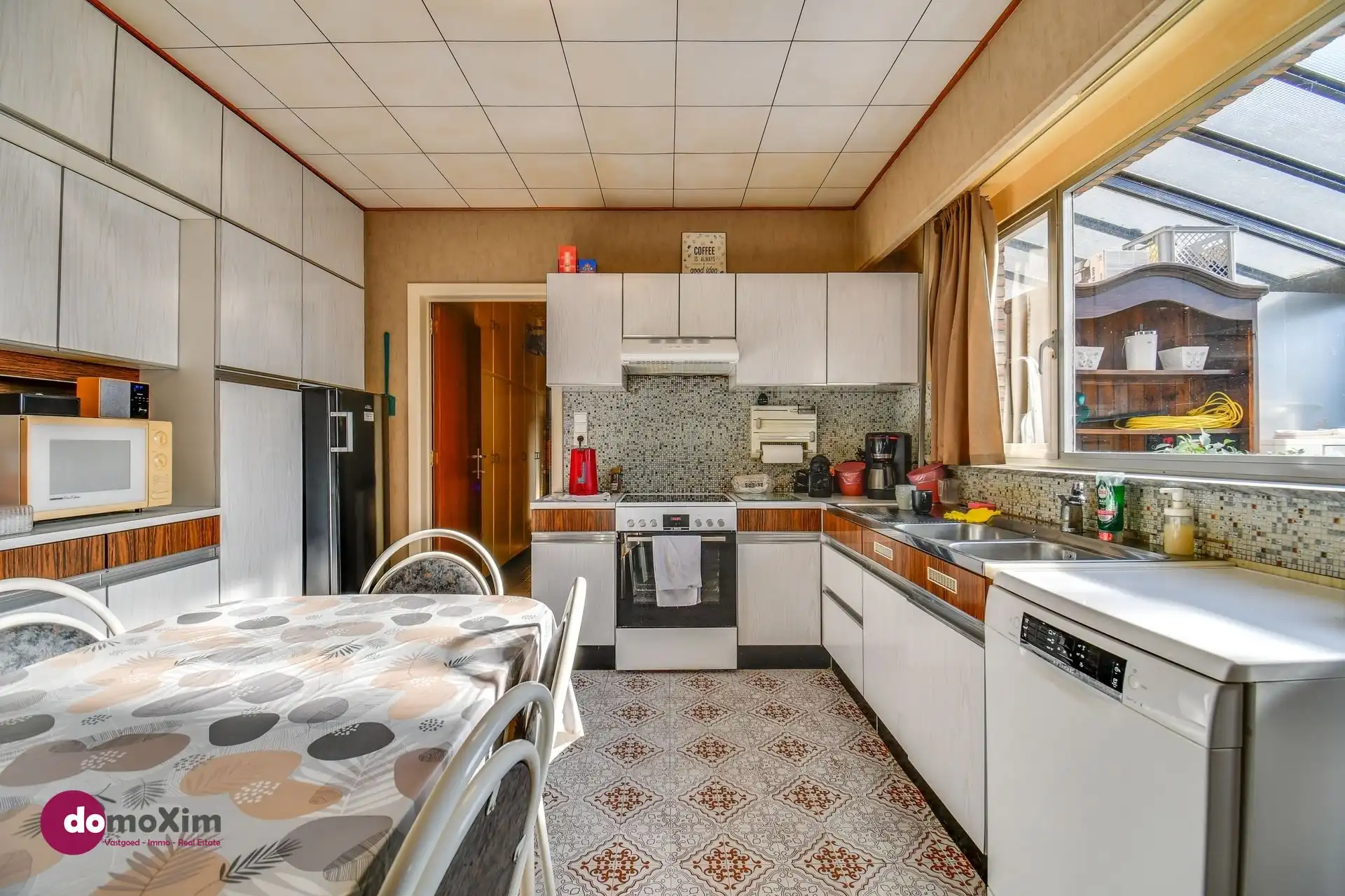 Te renoveren woning met potentieel in Onze-Lieve-Vrouw-Waver foto 6