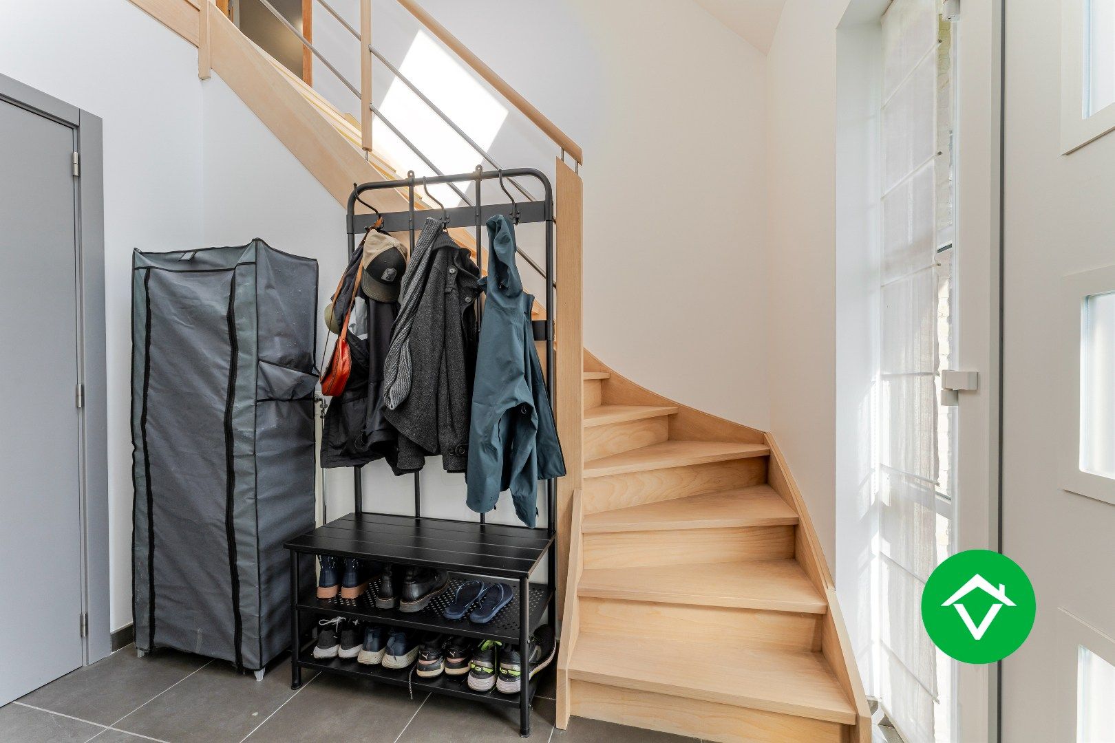 Hedendaagse gezinswoning met 5 slaapkamers en carport in Koekelare (De Mokker) foto 3