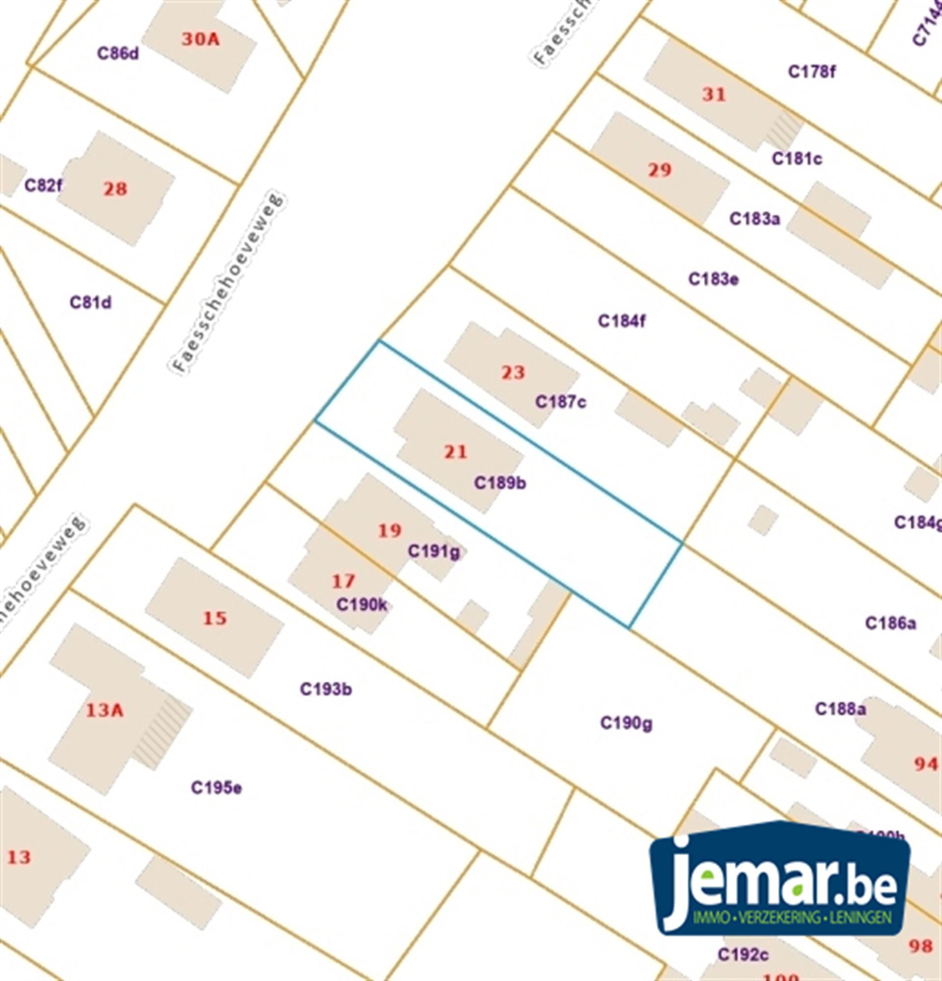 Vrijstaande bungalow woning met 3 slaapkamers en inpandige garage  foto 3