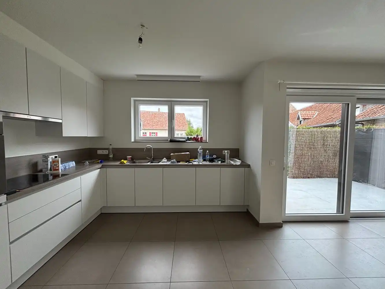 Ruime Instapklare woning te huur foto 7