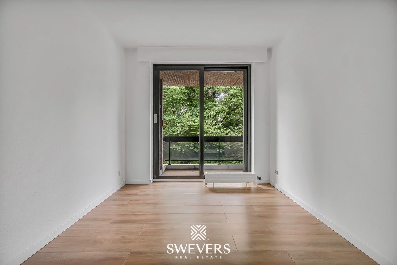 Stijlvol en instapklaar wonen (115m²) met autostaanplaats in het hart van Hasselt foto 16