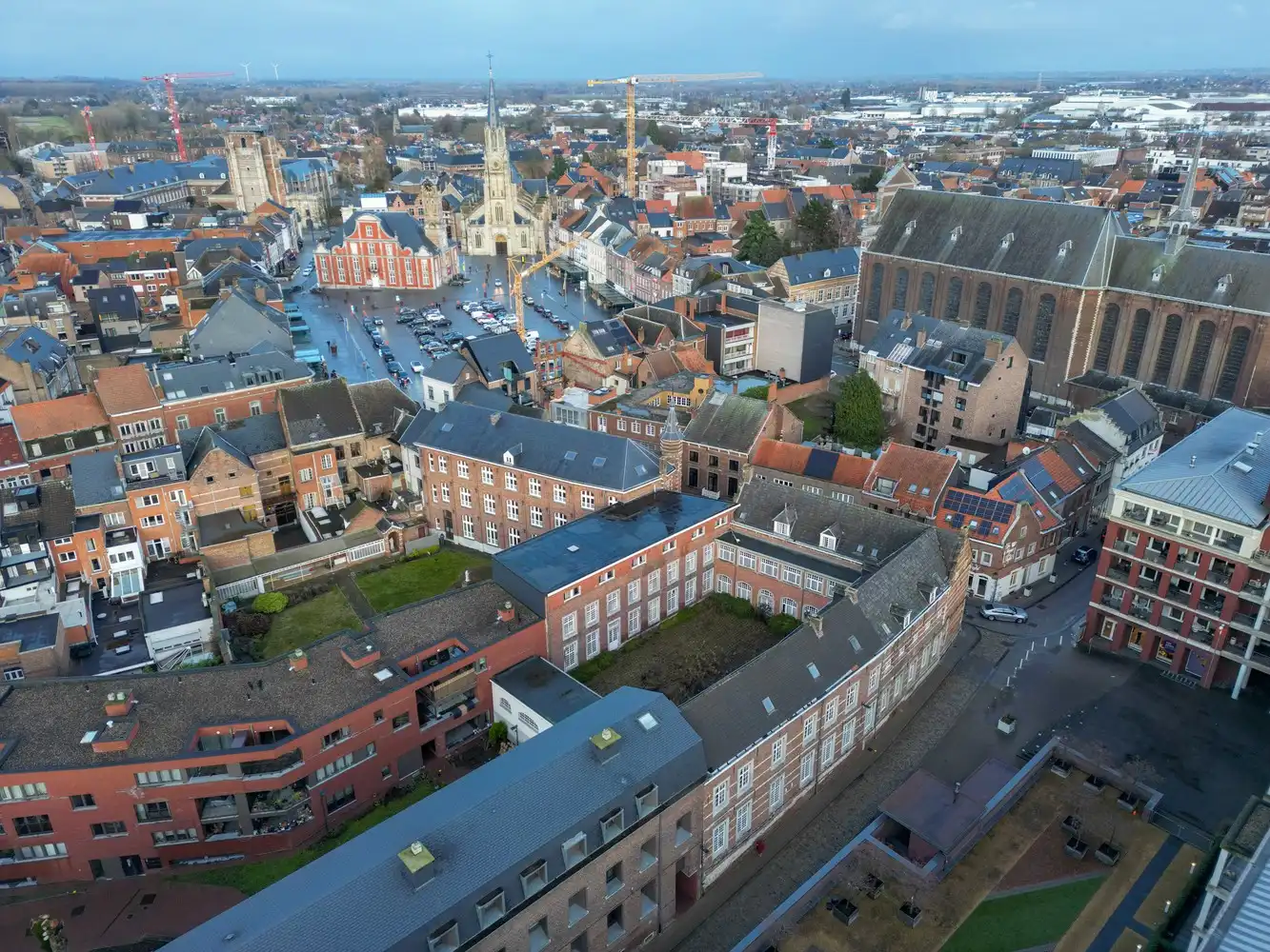 Uniek: voormalig klooster op een toplocatie met een enorm potentieel foto 42