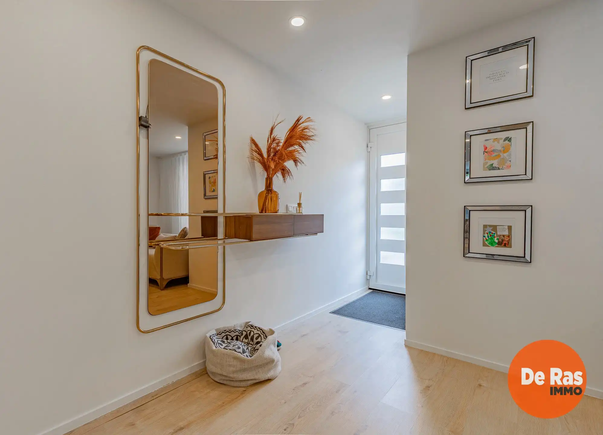 NIEUWERKERKEN– Gerenoveerde woning met 3 slk's, tuin, garage foto 3