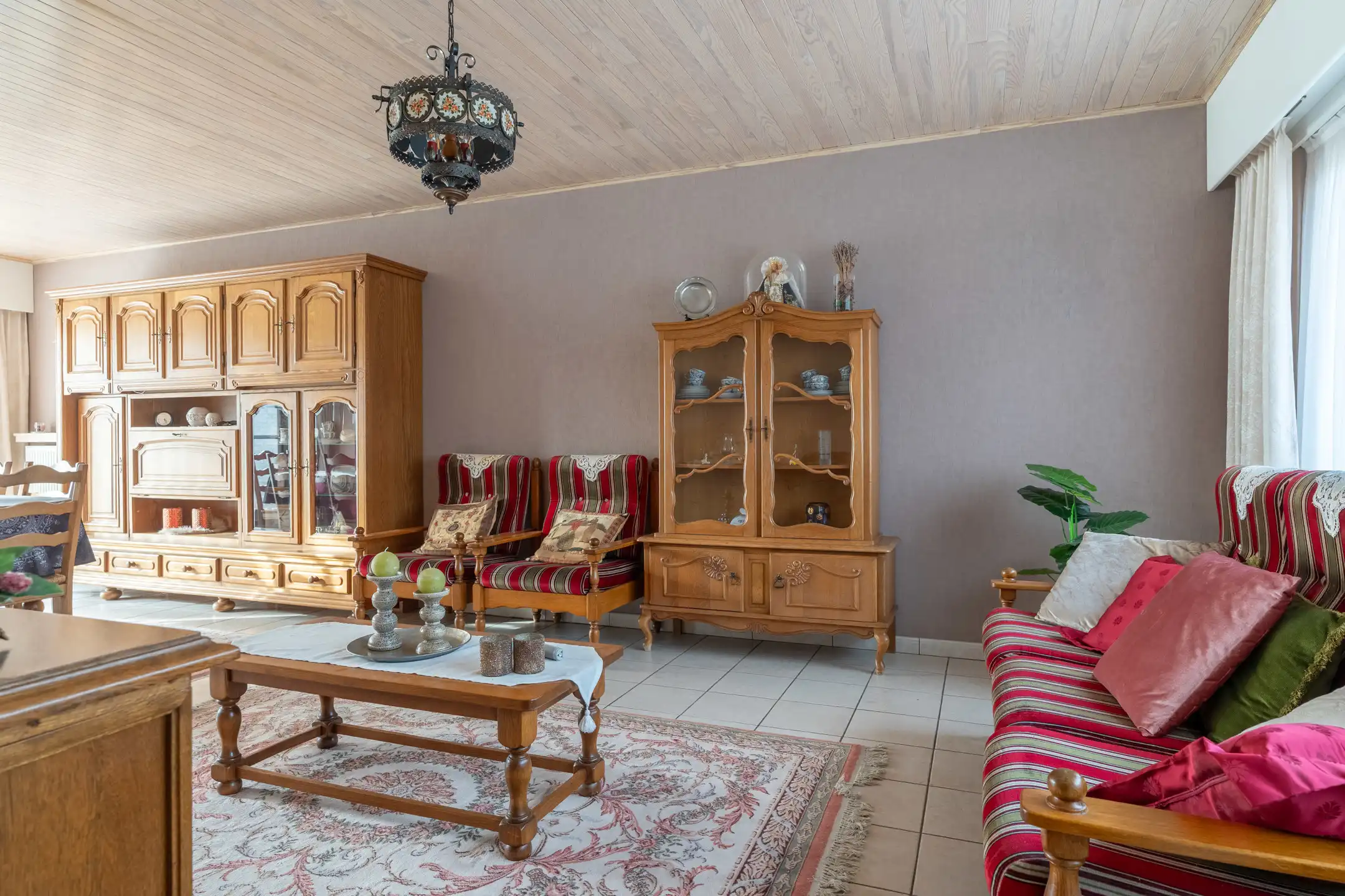 Zeer gunstig gelegen woning met 3 slpks en dubbele garage foto 6