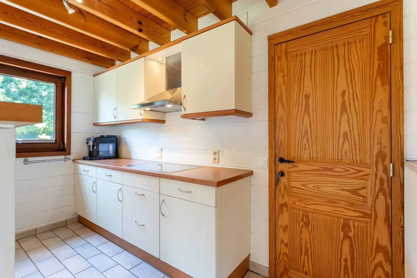 Verzorgde 4-gevelwoning met 2 slpk en garage te Halle op 6a74ca foto 8