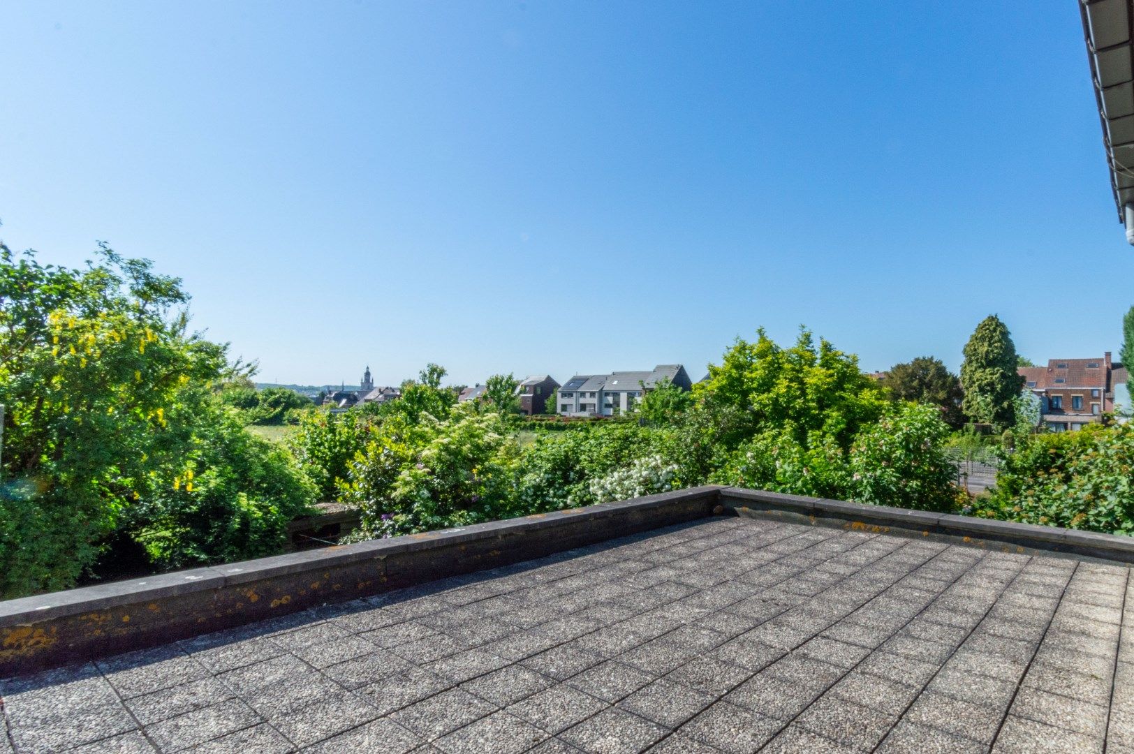 RUIME WONING MET 4 SLAAPKAMERS, GARAGE & ZUID-TUIN ! foto 16
