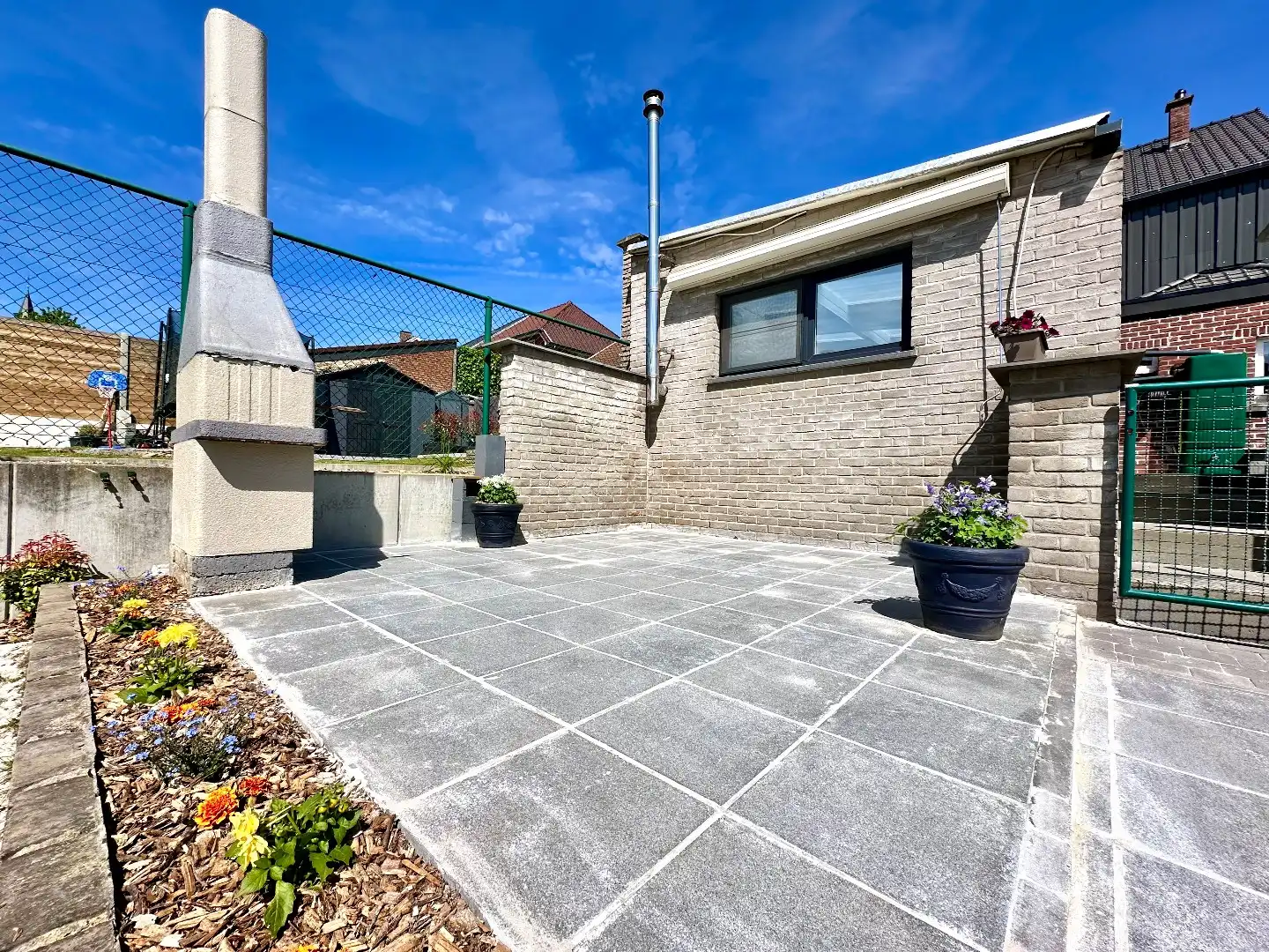 Ruime en gerenoveerde gezinswoning met 3 slaapkamers en veel comfort foto 14