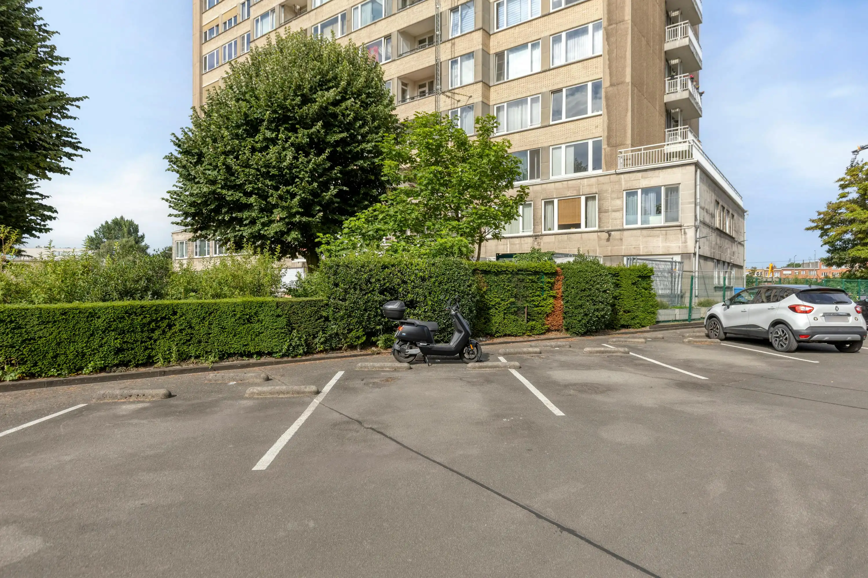  Appartement met 2 slaapkamers, terras en parking te koop in Antwerpen foto 18