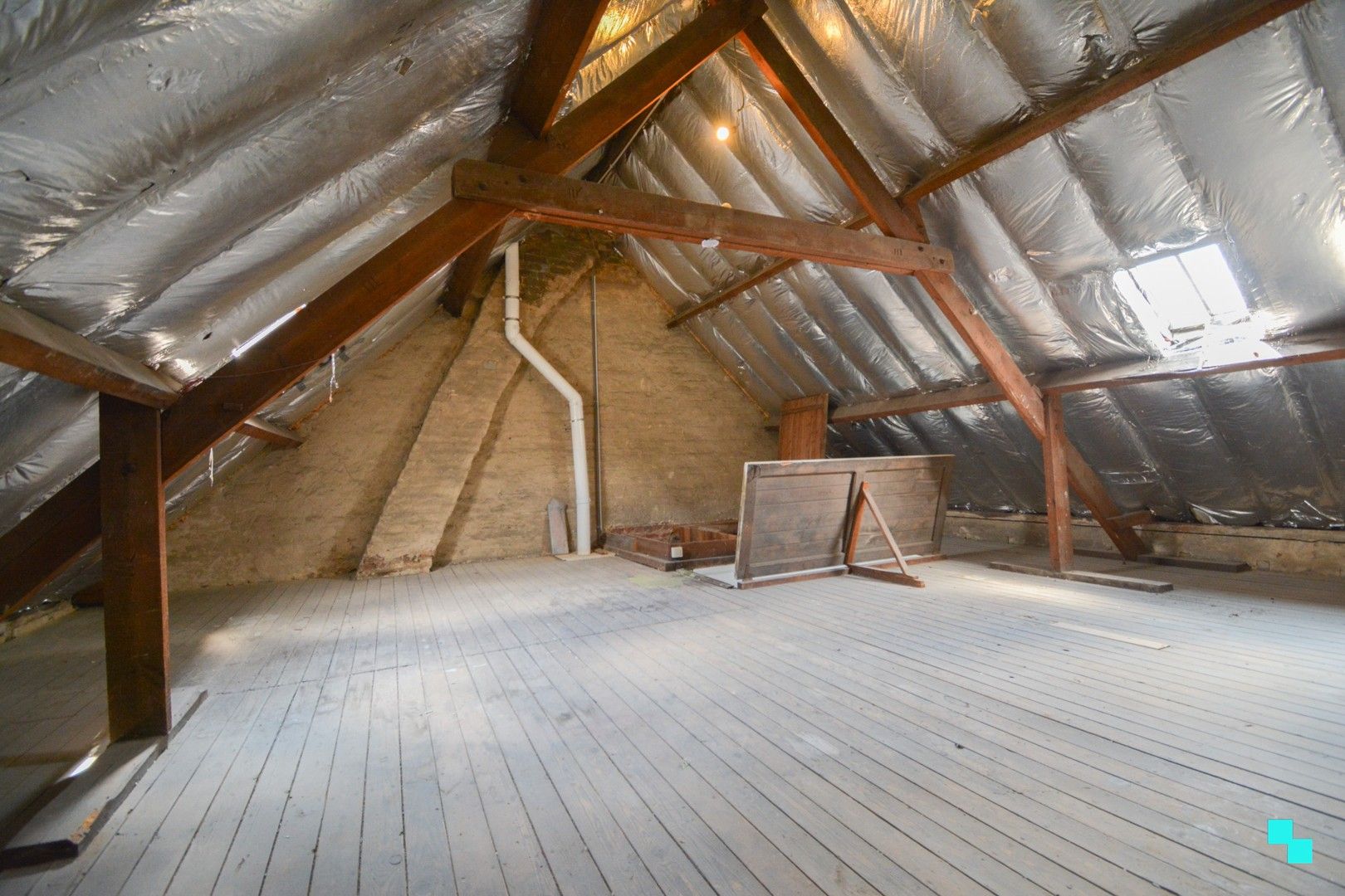 Instapklare rijwoning met drie slaapkamers te Izegem foto 15