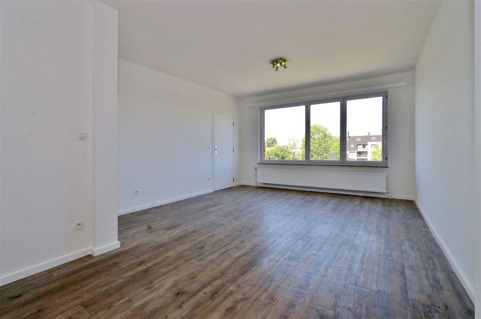2 kamer appartement met garage en berging  foto 7