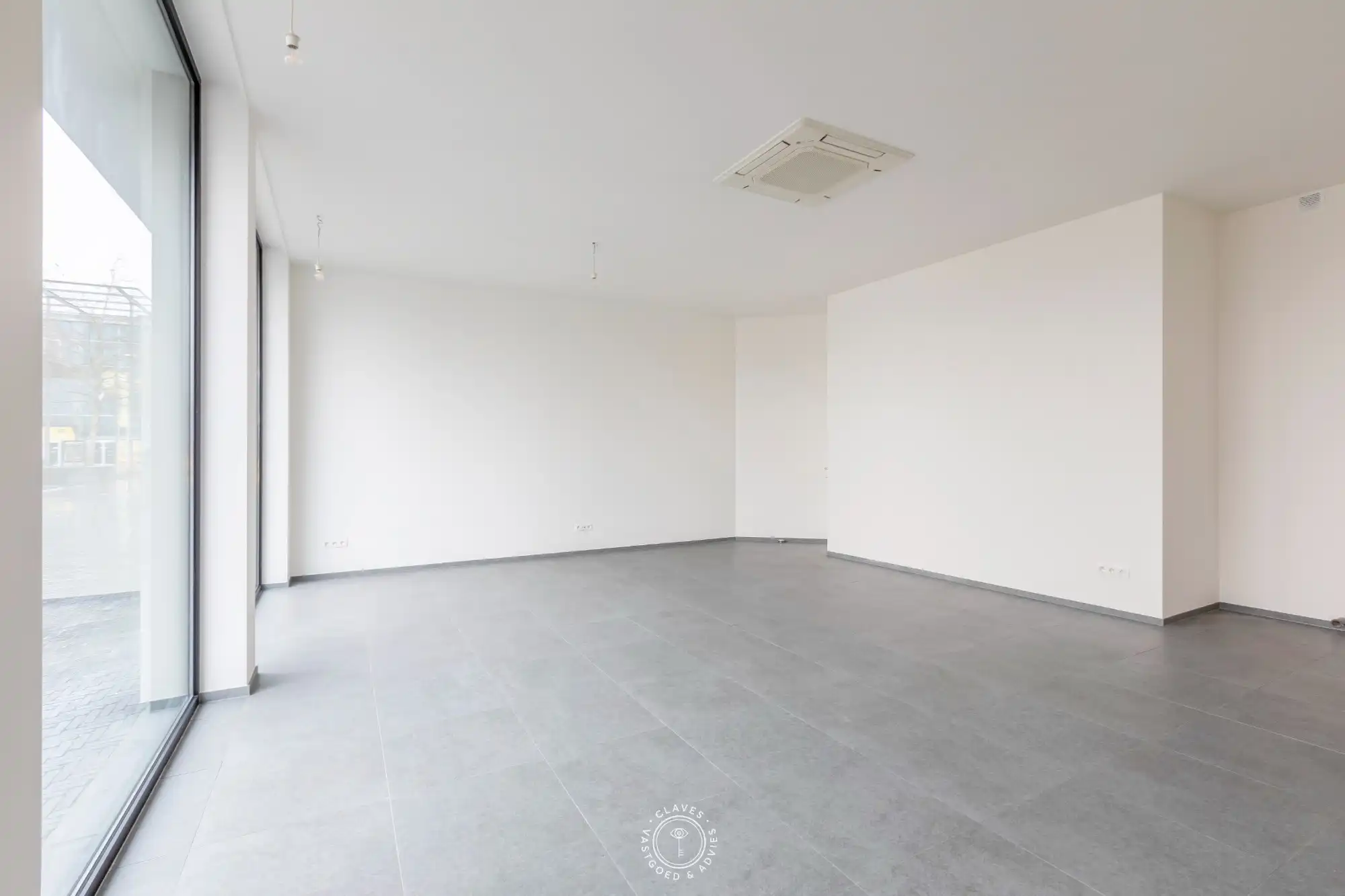 Handelspand te huur – topligging aan station foto 3