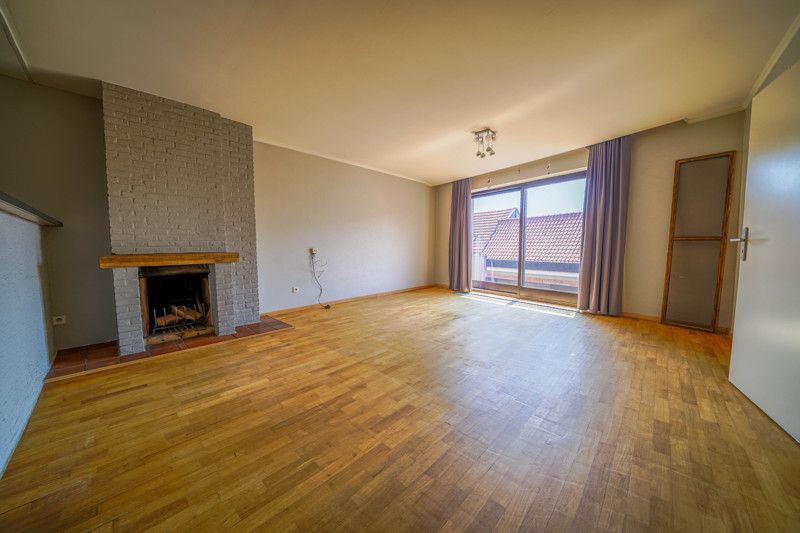 Zeer goed gelegen appartement met 1 slaapkamer foto {{pictureIndex}}