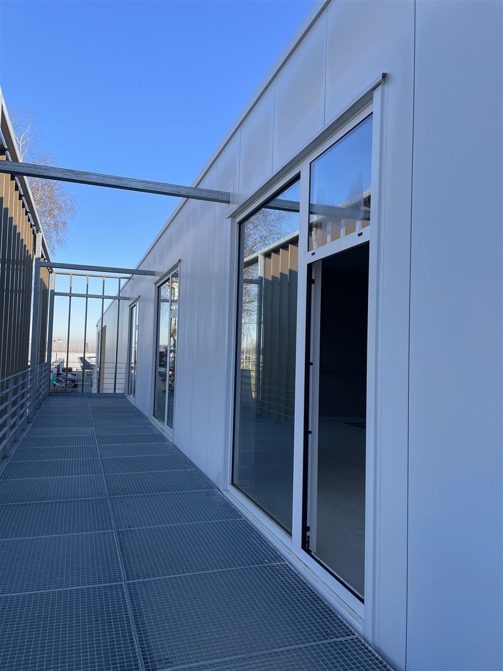 Zeer veelzijdige KMO-unit met goede zichtbaarheid foto 15