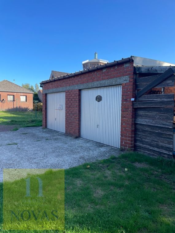 Bungalow vlak aan het centrum van Lommel, tuin naar het zuiden georiënteerd, perceelbreedte 19 meter, 10 are foto 5