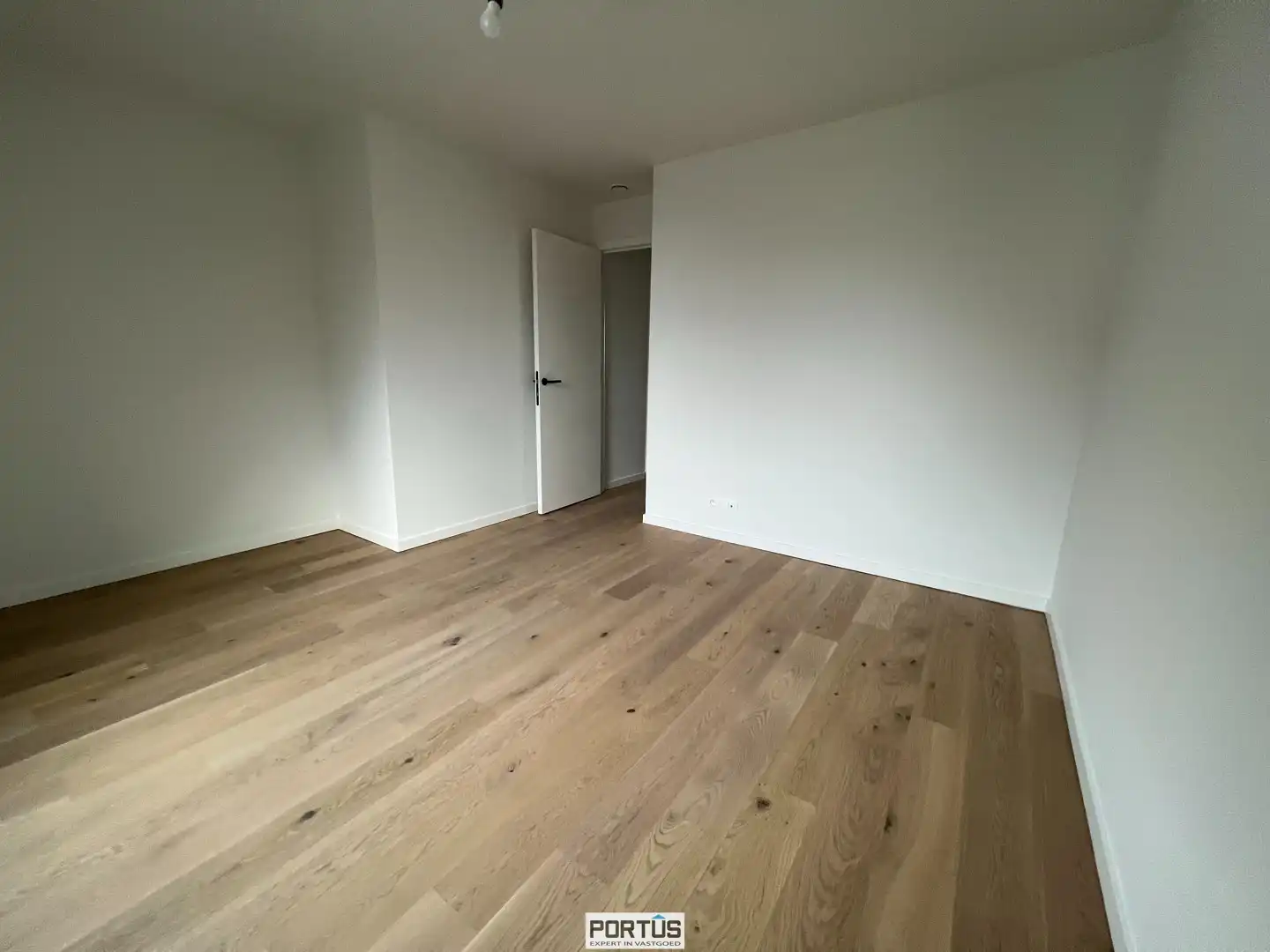 Instapklaar nieuwbouwappartement te koop met 2 slaapkamers in Residentie Portanic te Nieuwpoort foto 6