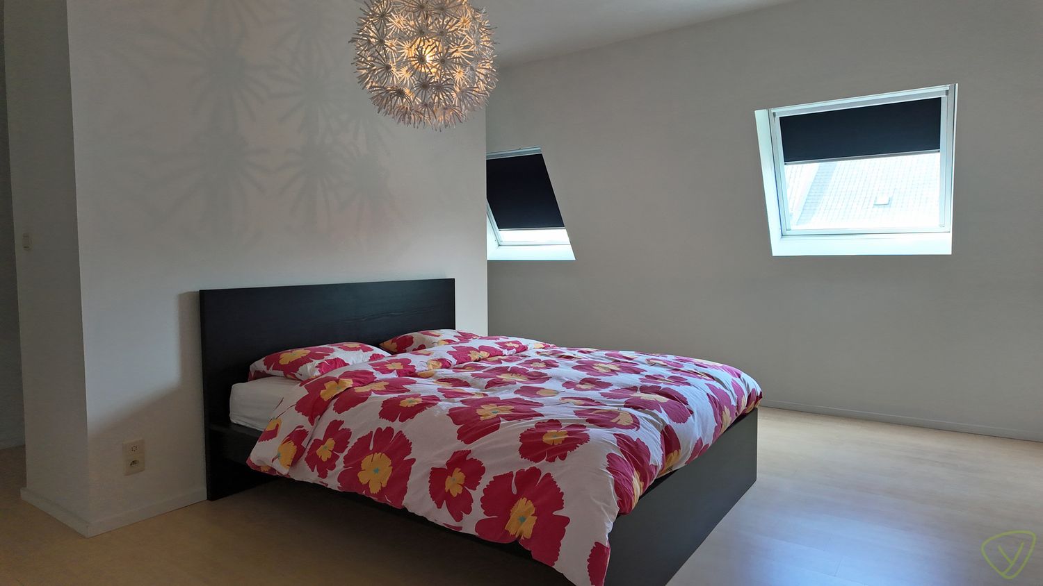 Uitzonderlijk afgewerkt duplex-appartement gelegen in het centrum van Eeklo! foto 11