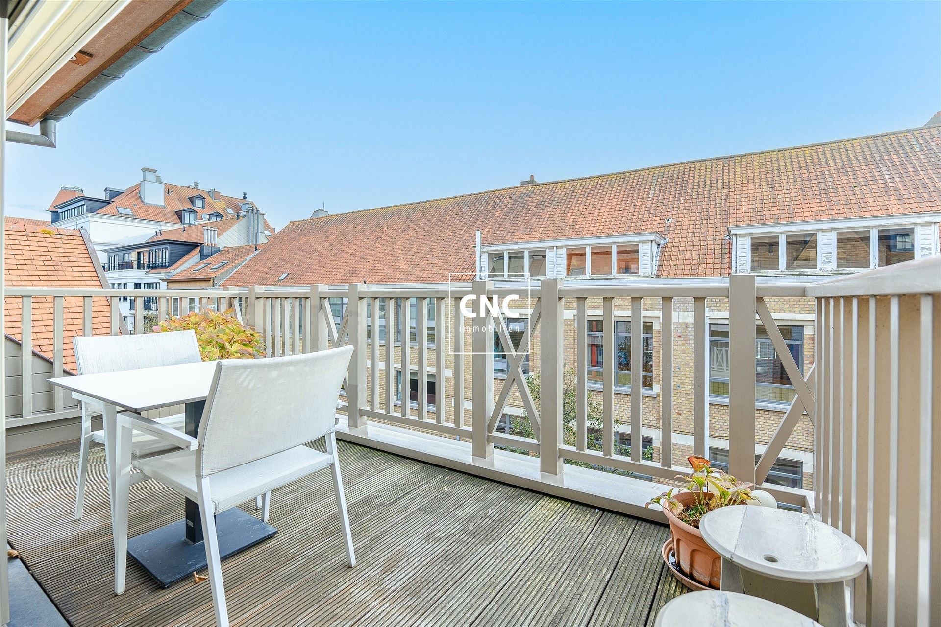 Lichtrijke duplex met twee terrassen in centrum Knokke foto 11