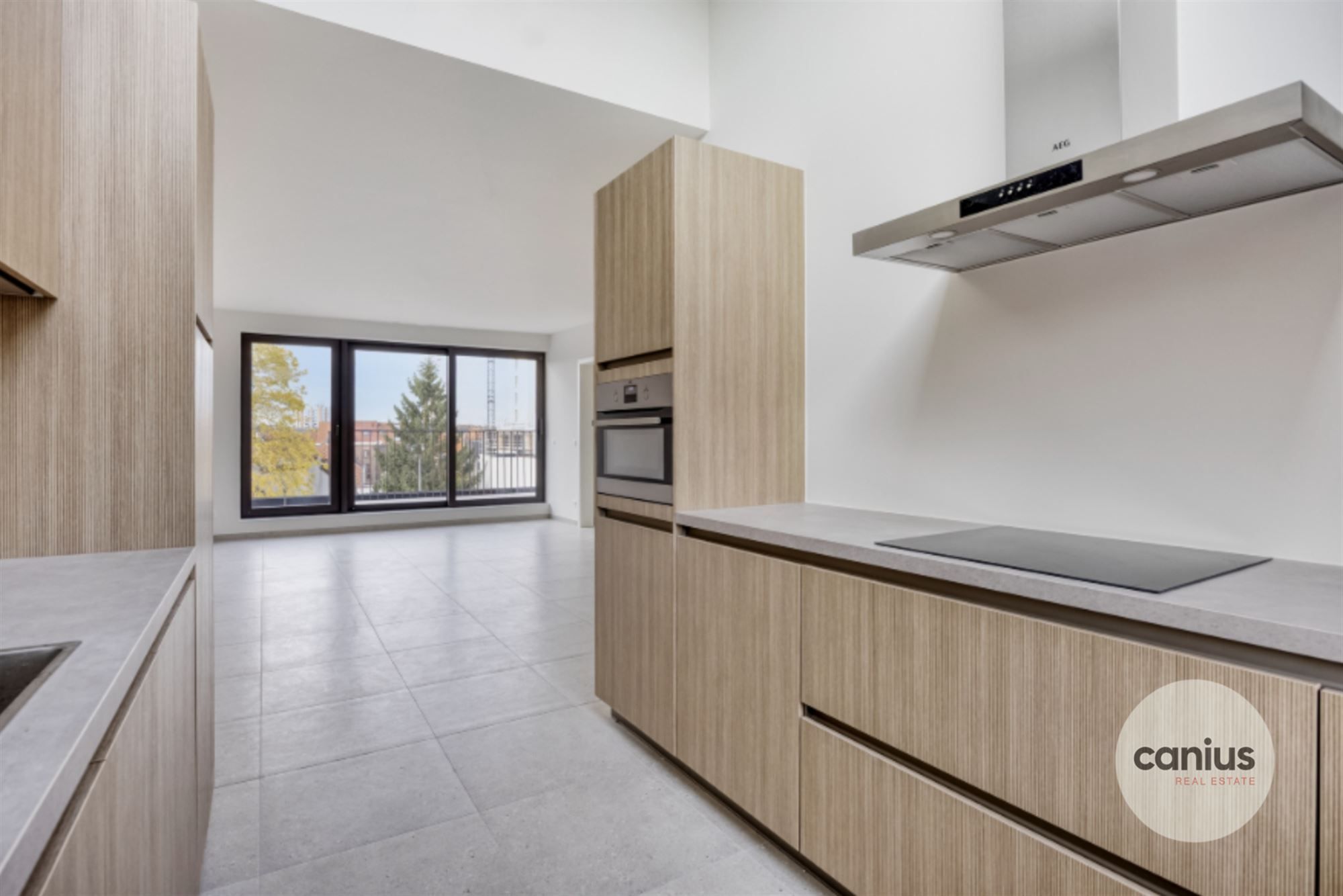 RUIM DUPLEXAPP. MET 3 SLPKS EN 2 TERRASSEN foto 3