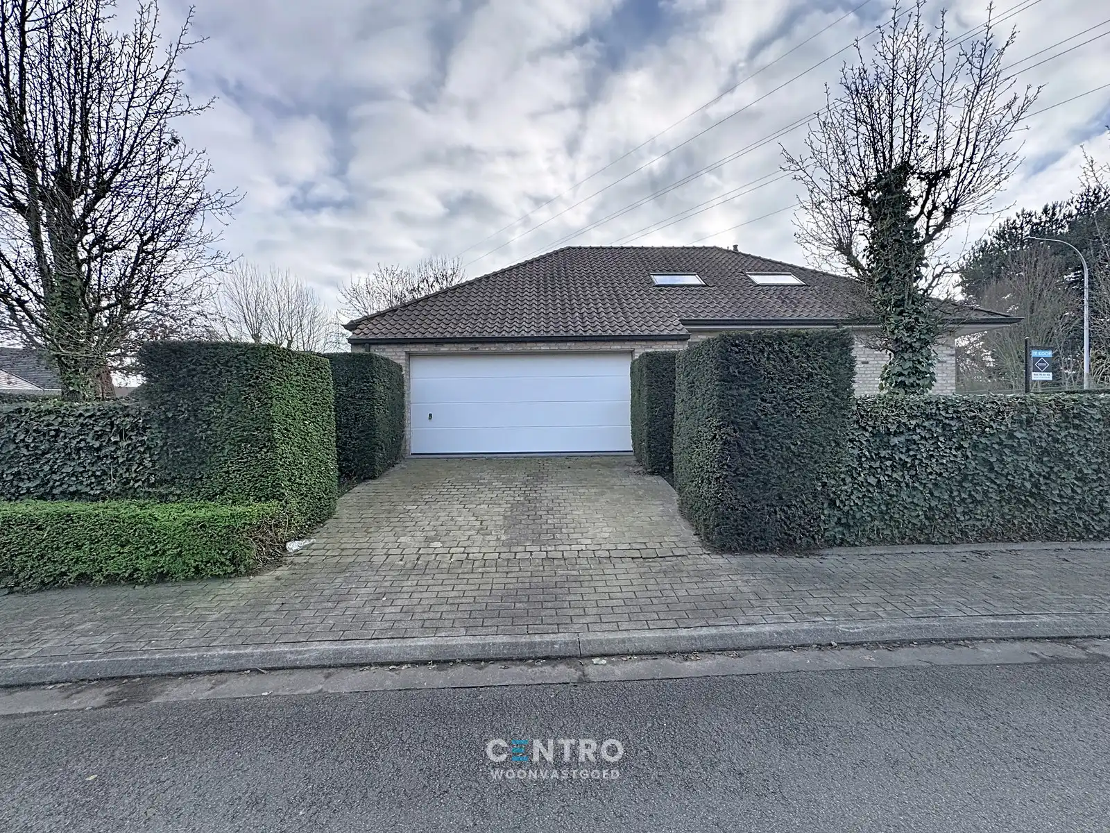 Ruime woning met 5 slpks, 2 badks én dubbele garage! foto 25