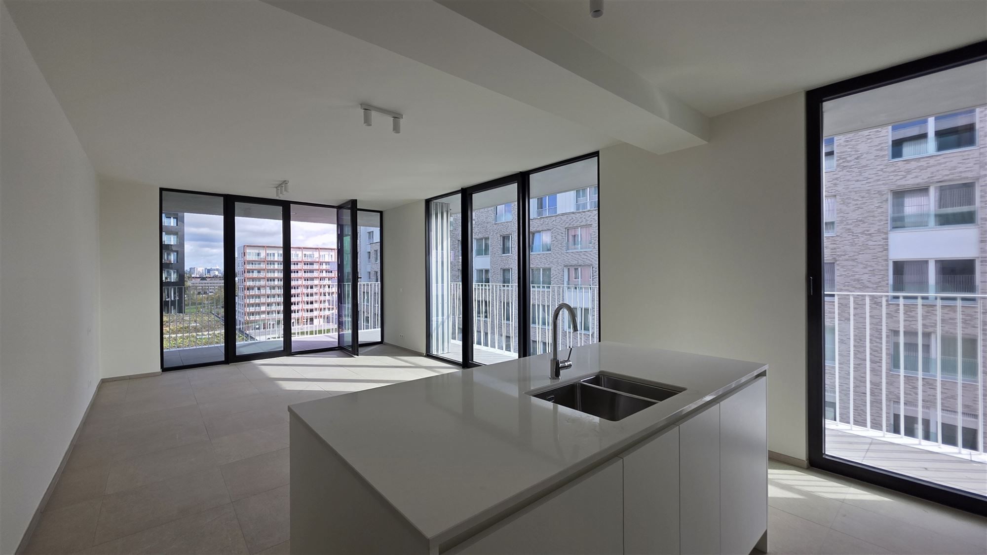 Nieuwbouw 3 slaapkamerappartement foto {{pictureIndex}}