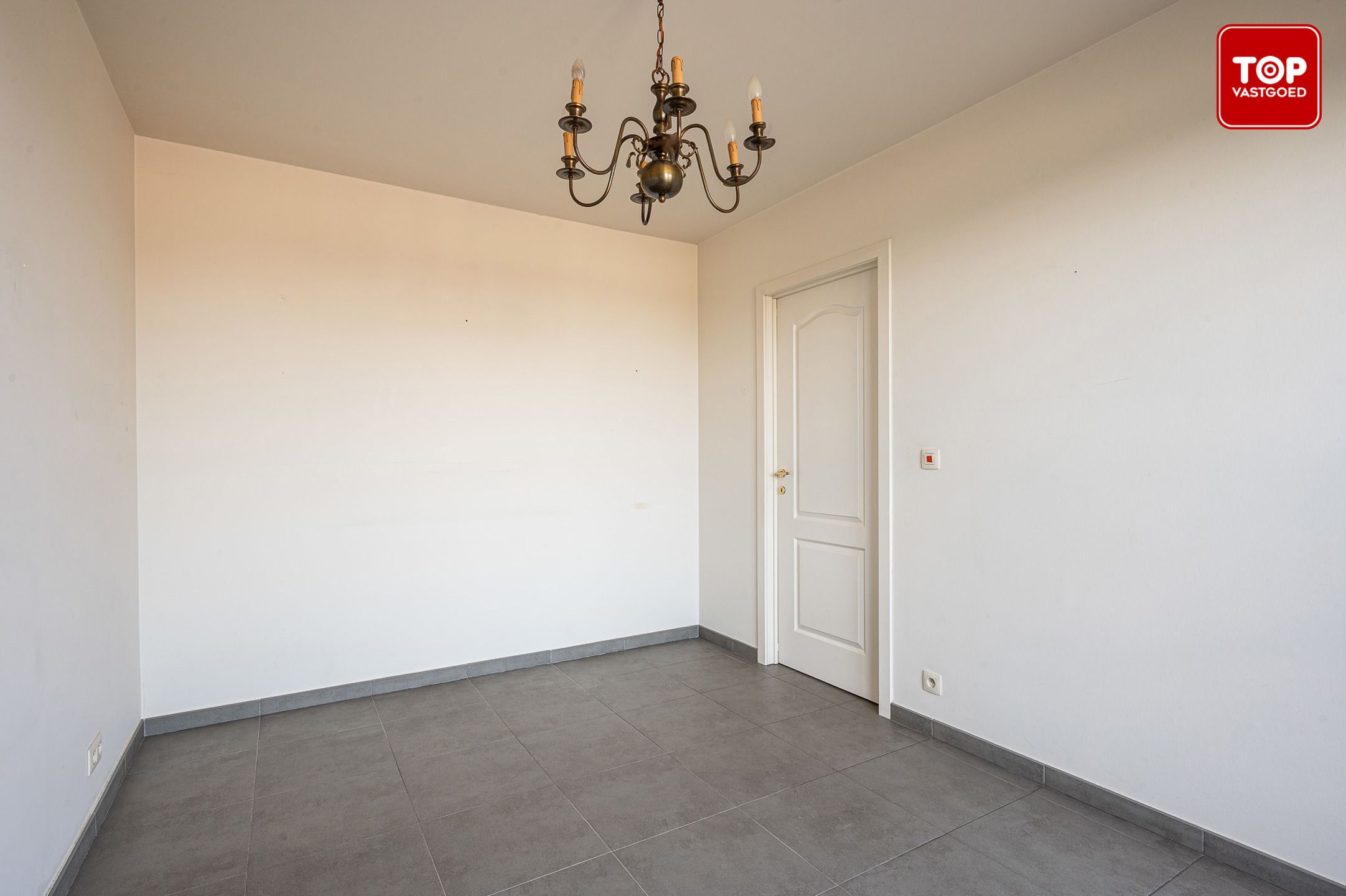 Instapklaar appartement met 2 slaapkamers in hartje Belzele  foto 18