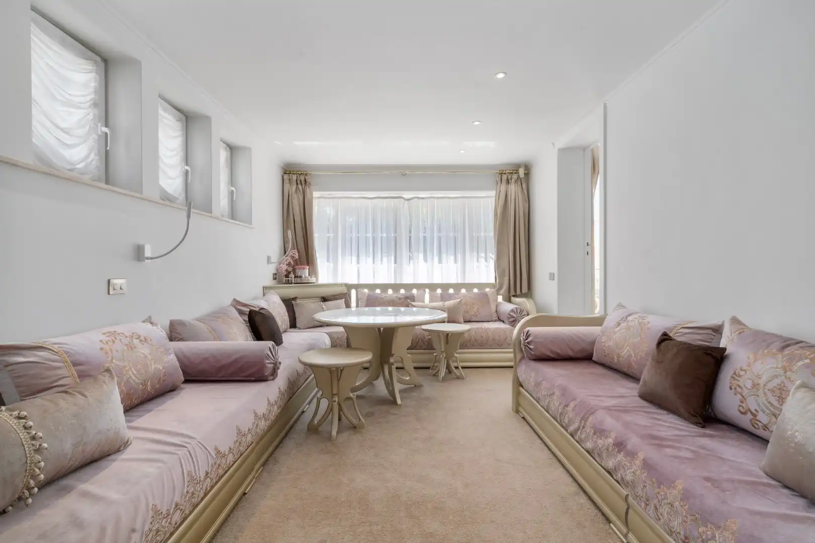 Stijlvolle villa met 5 slaapkamers op mooi perceel van 1325m² foto 10