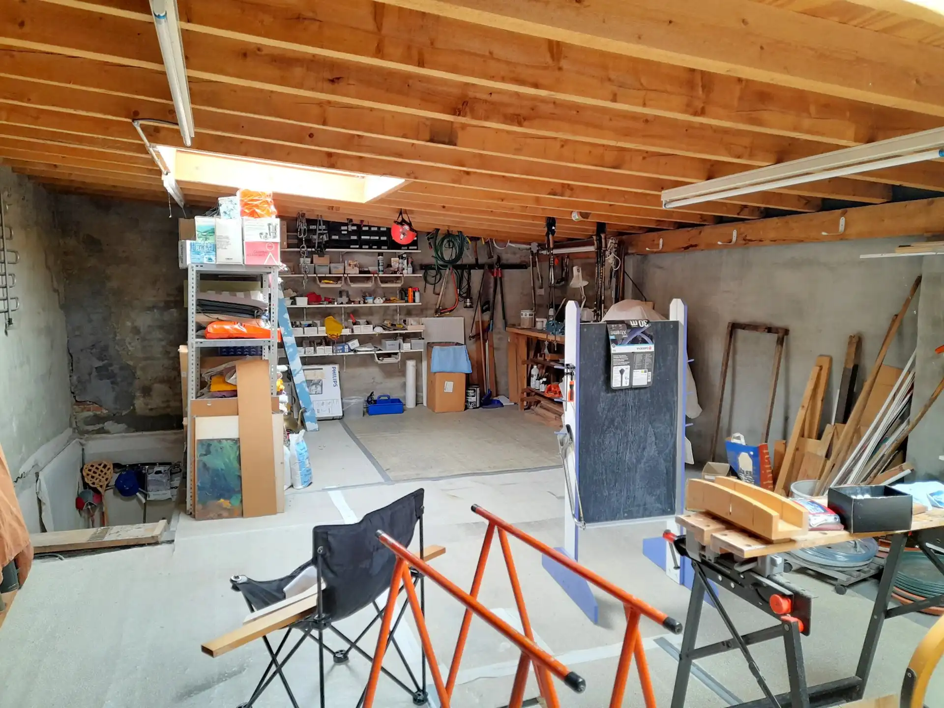 Handelspand met woonhuis en tuintje foto 24