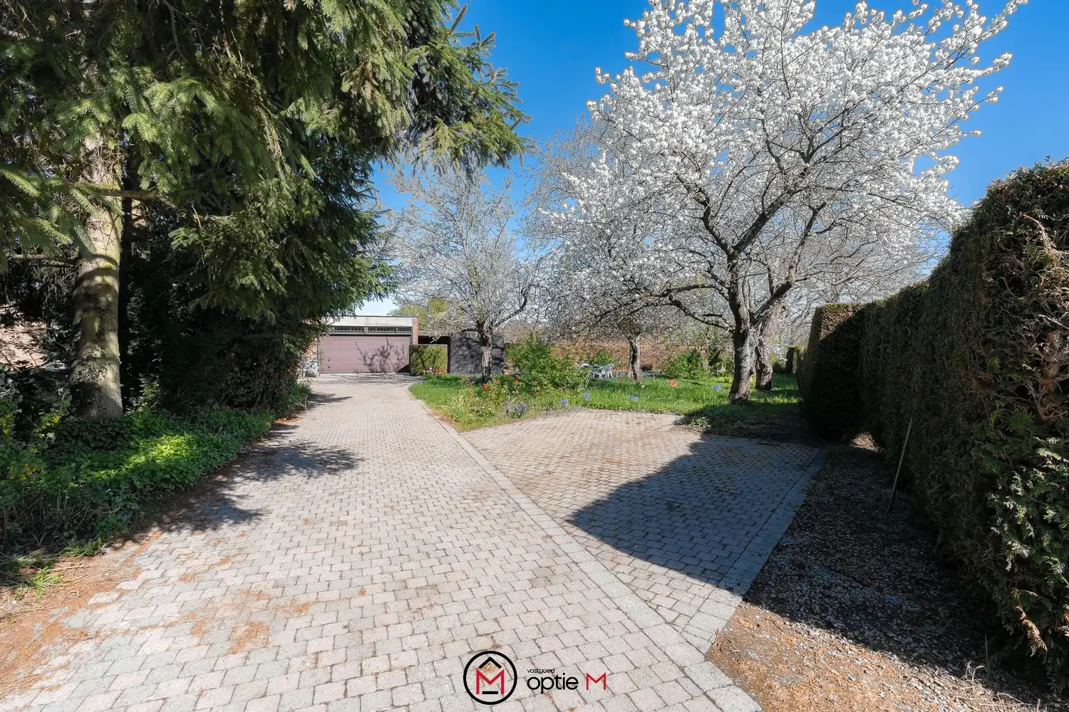 Rustig gelegen ruime woning op een perceel van 16a58 te koop in Alken foto 32