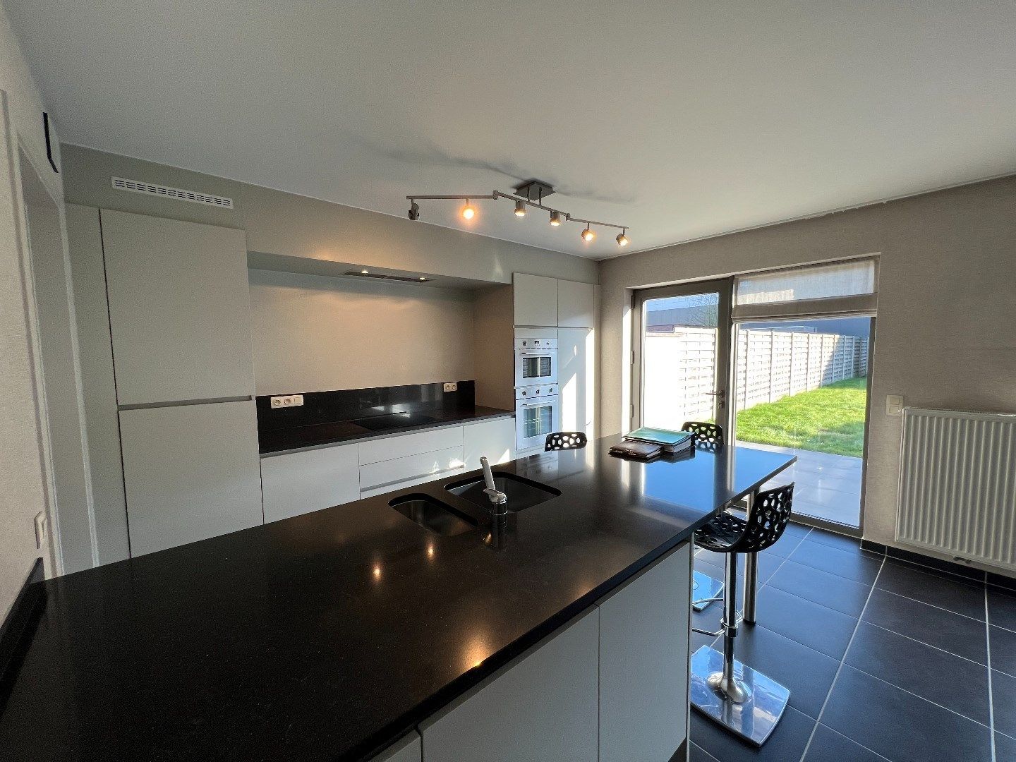 NIEUWBOUWWONING MET 3 SLAAPKAMERS, TUIN EN GARAGE IN ELVERDINGE foto 5