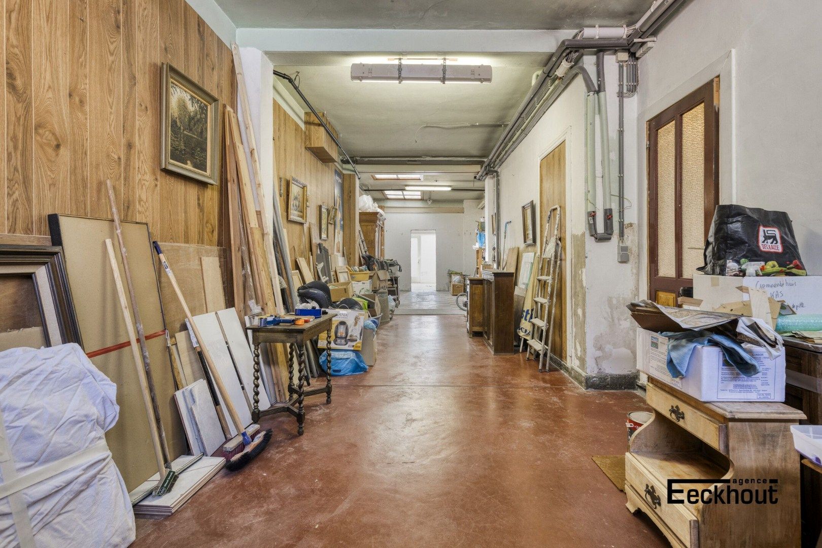 Zeer ruime woning met veel potentieel! foto 18