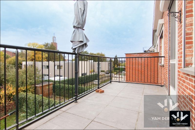 INSTAPKLAAR 2-SLPKAPP OP WANDELAFSTAND VAN HET CENTRUM foto 14