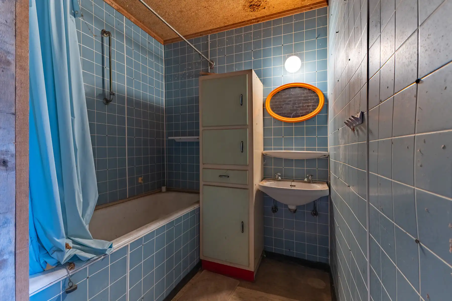 OPTIE Goed gelegen ruime te renoveren woning met bouwgrond foto 20