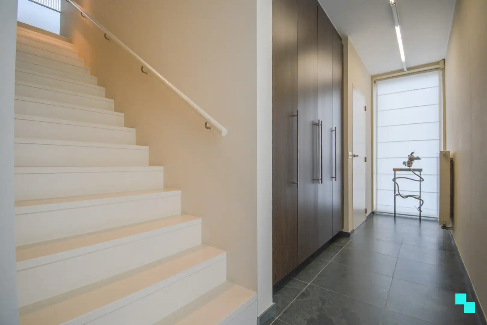 Bijzonder lichtrijke en verrassend ruime villa te Hooglede foto 15