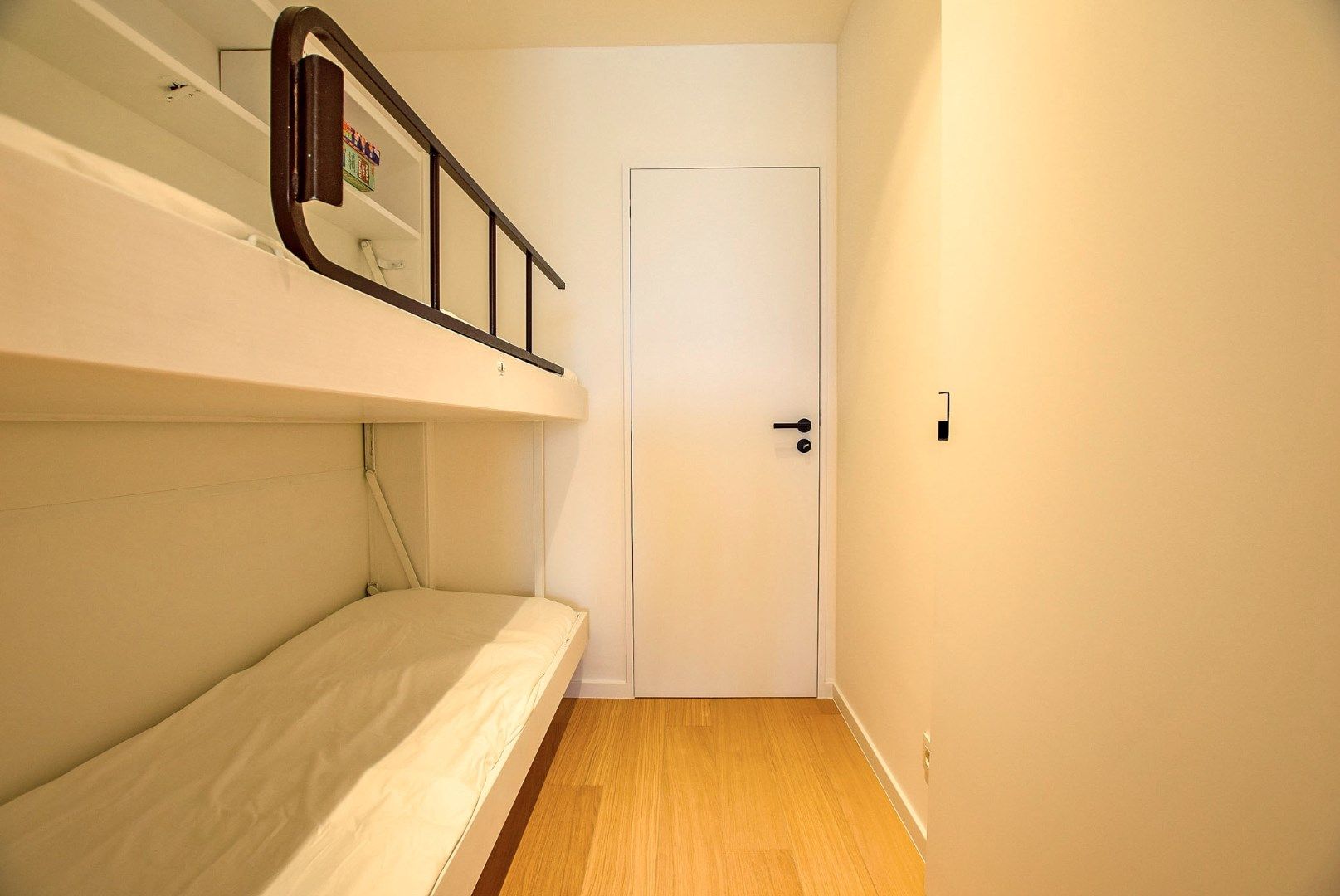 Totaal gerenoveerd appartement met FRONTAAL zeezicht te Koksijde -Bad.  foto 15