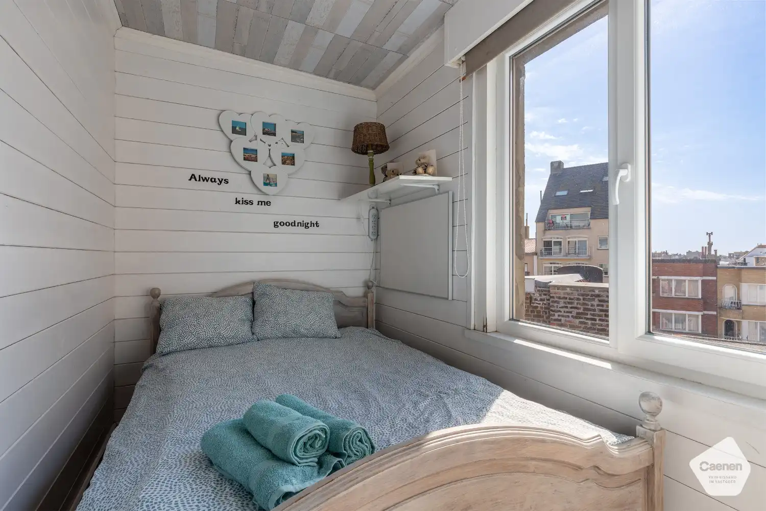 Centraal gelegen studio vlakbij het strand foto 6