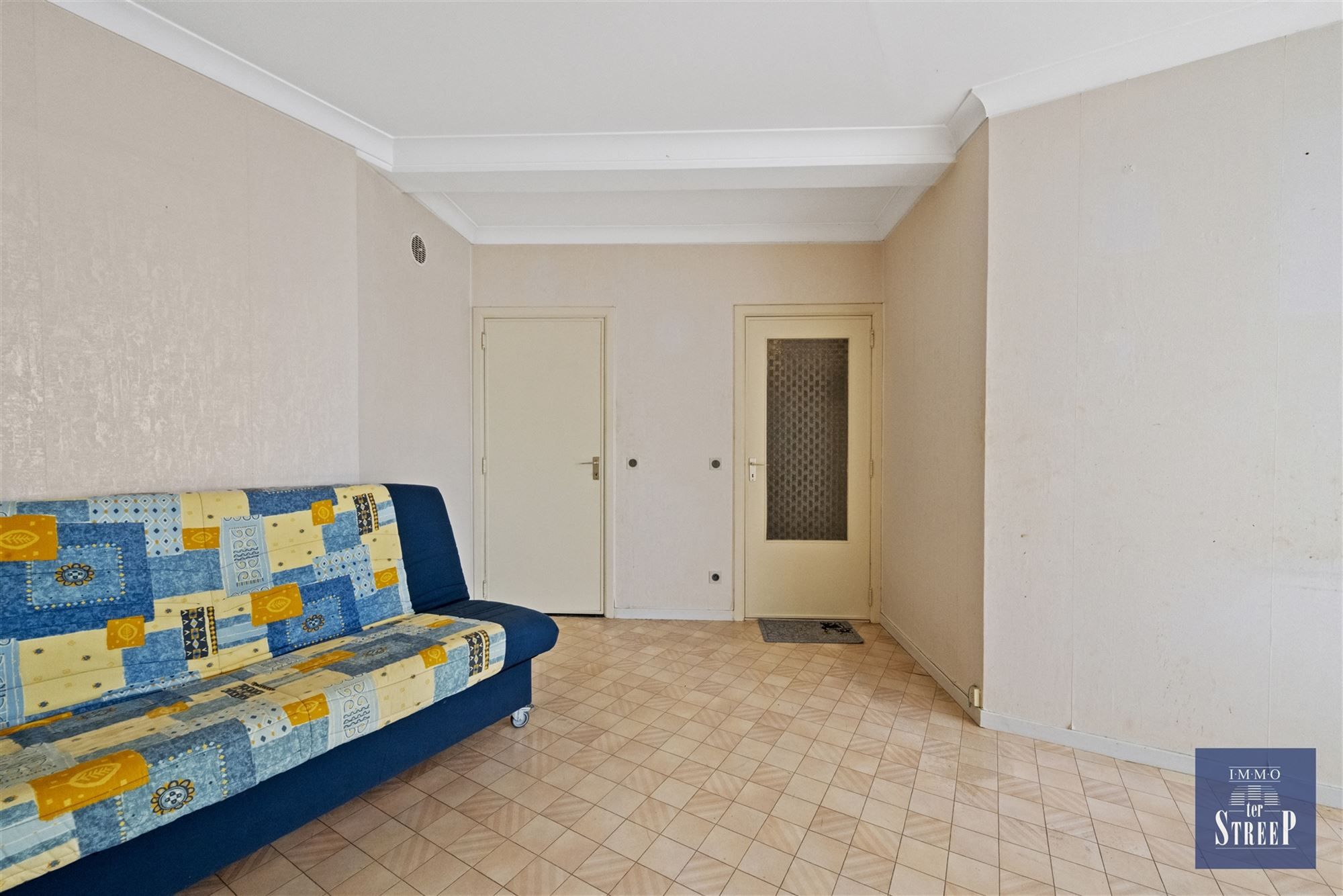 Studio met zijdelings zeezicht foto 6