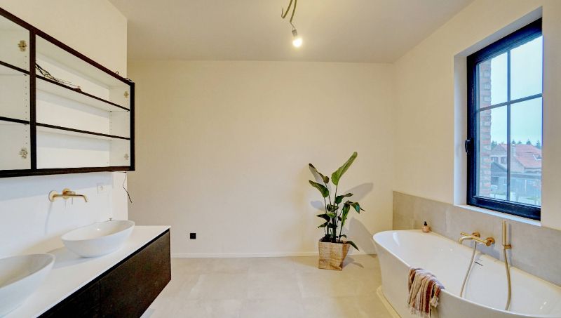 Ruime luxe nieuwbouwvilla van 368m² op 6 are 36 ca foto 11