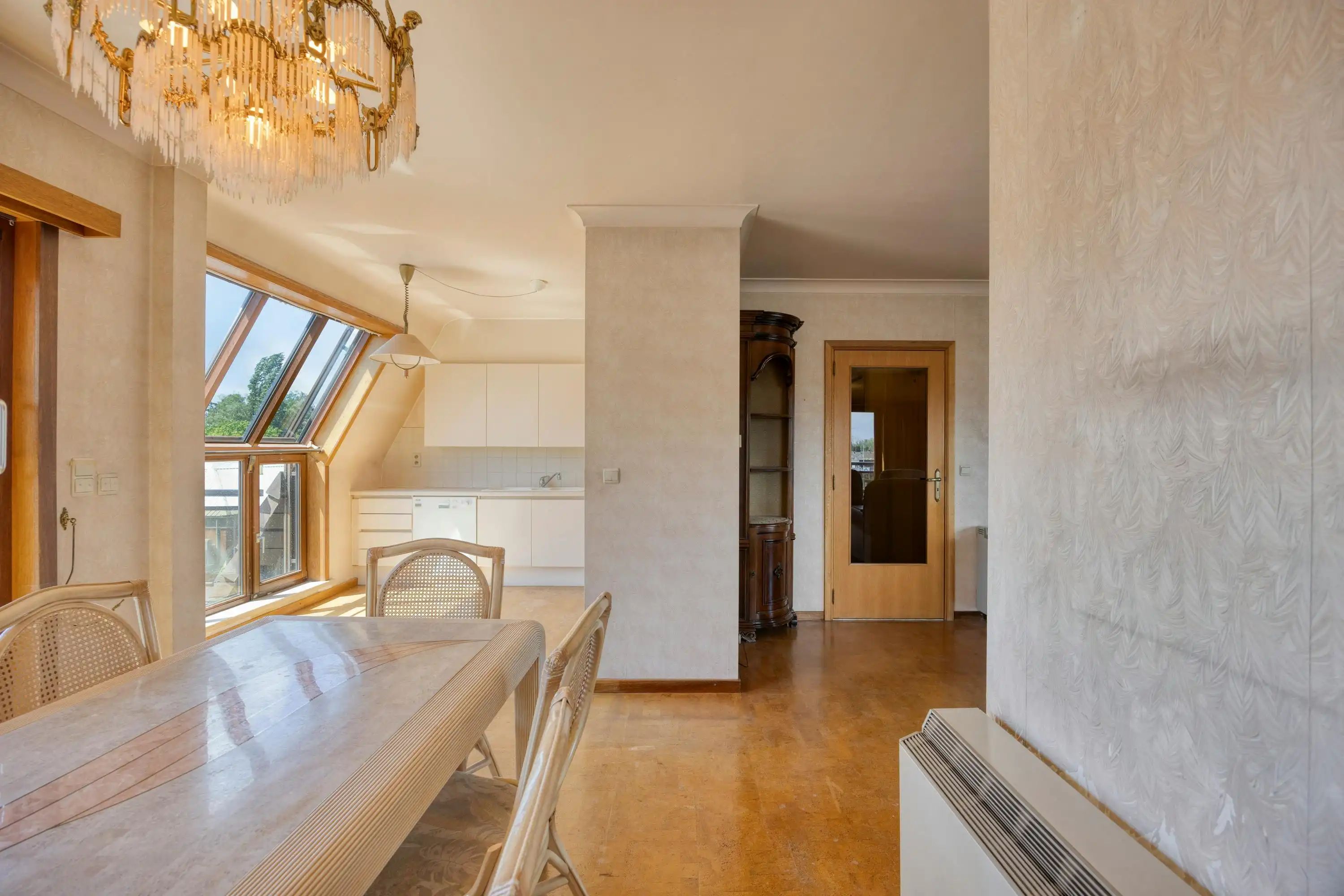 Op te frissen appartement met zonneterrassen in Gentbrugge foto 3