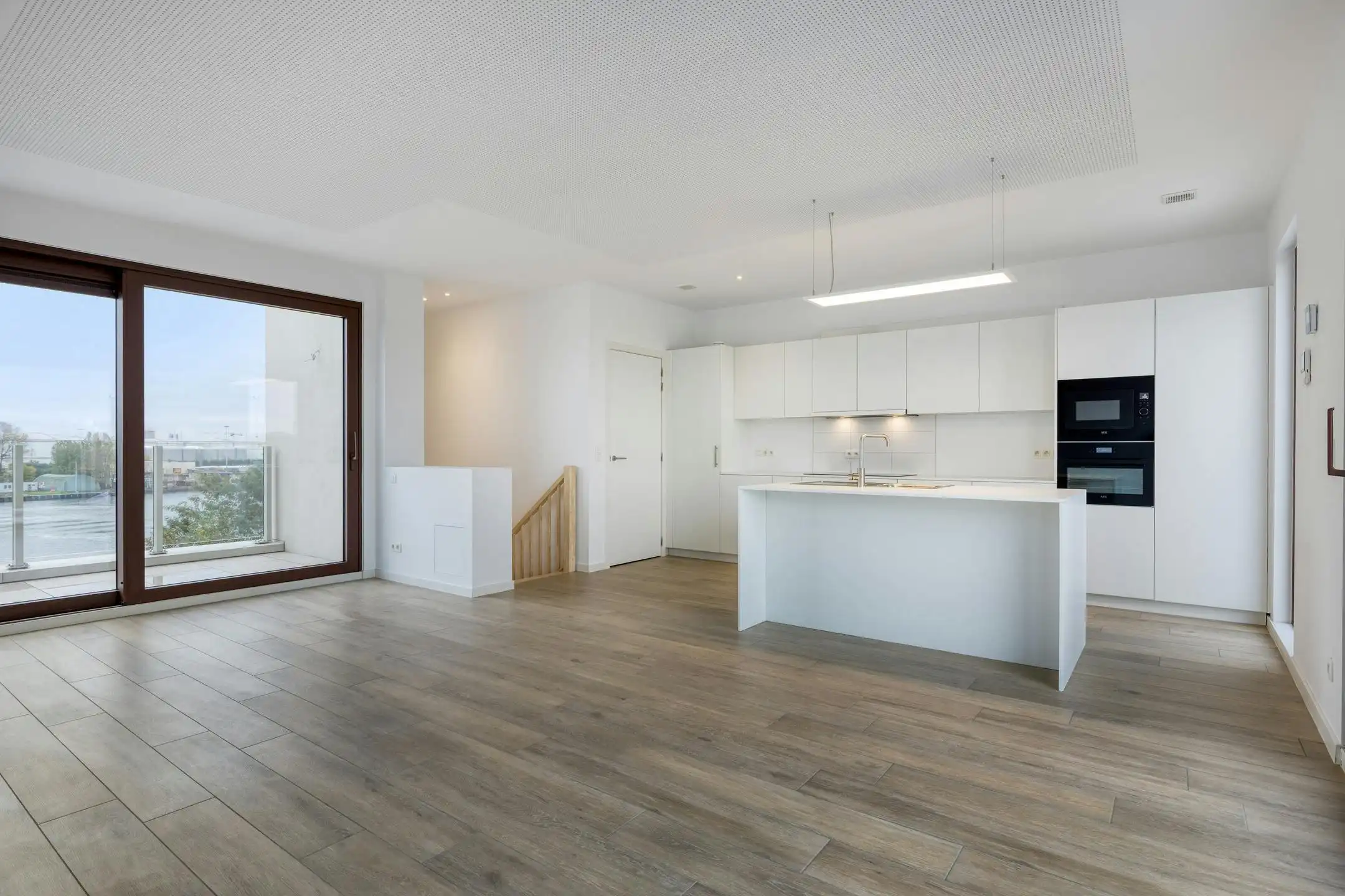 Nieuwbouwappartement met 3 ruime slaapkamers te koop foto 4