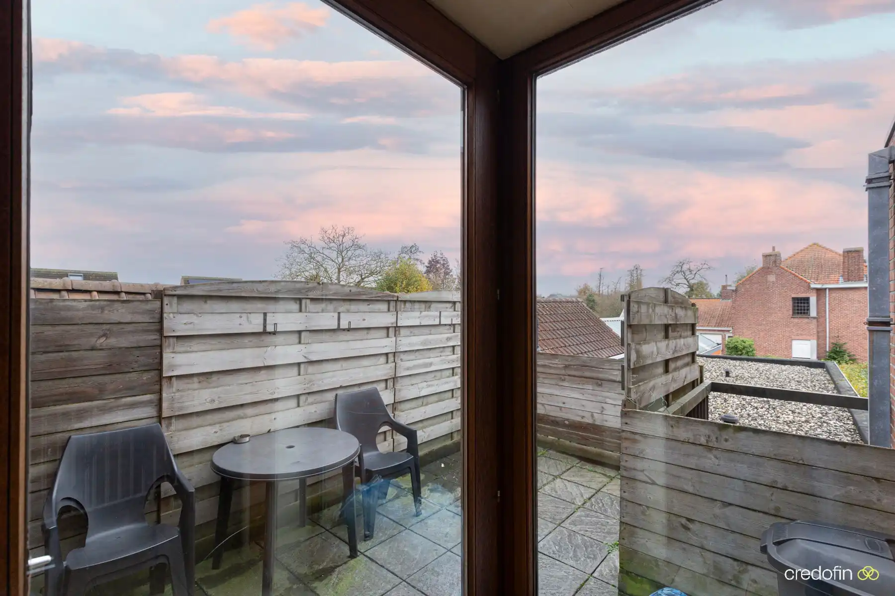 Opbrengsteigendom met 2 verhuurde appartementen foto 9