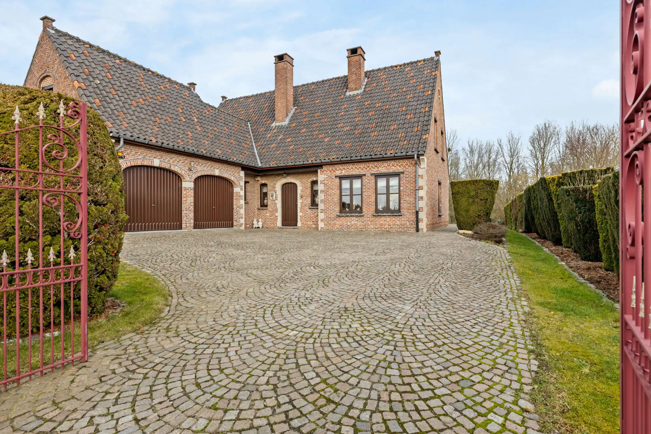 Statige villa 4 (5) slpk met grote tuin foto 3