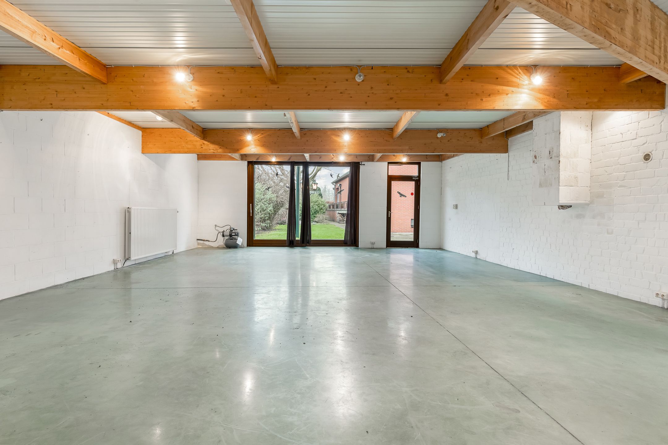 Woning met ruime bijbouw van 200m2 te Diepenbeek foto 31
