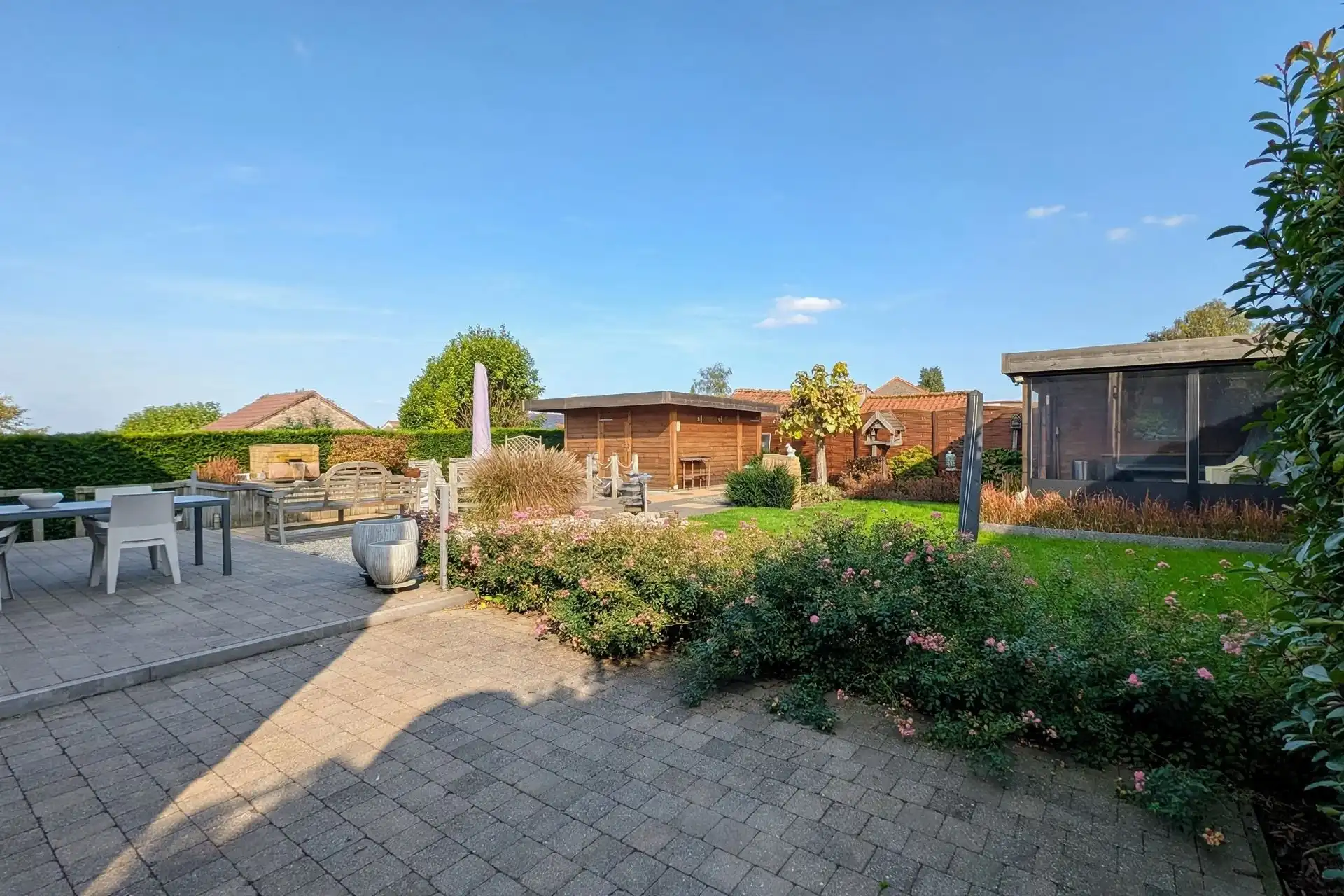 Instapklare gezinswoning met 3 slaapkamers en gezellige tuin foto 30