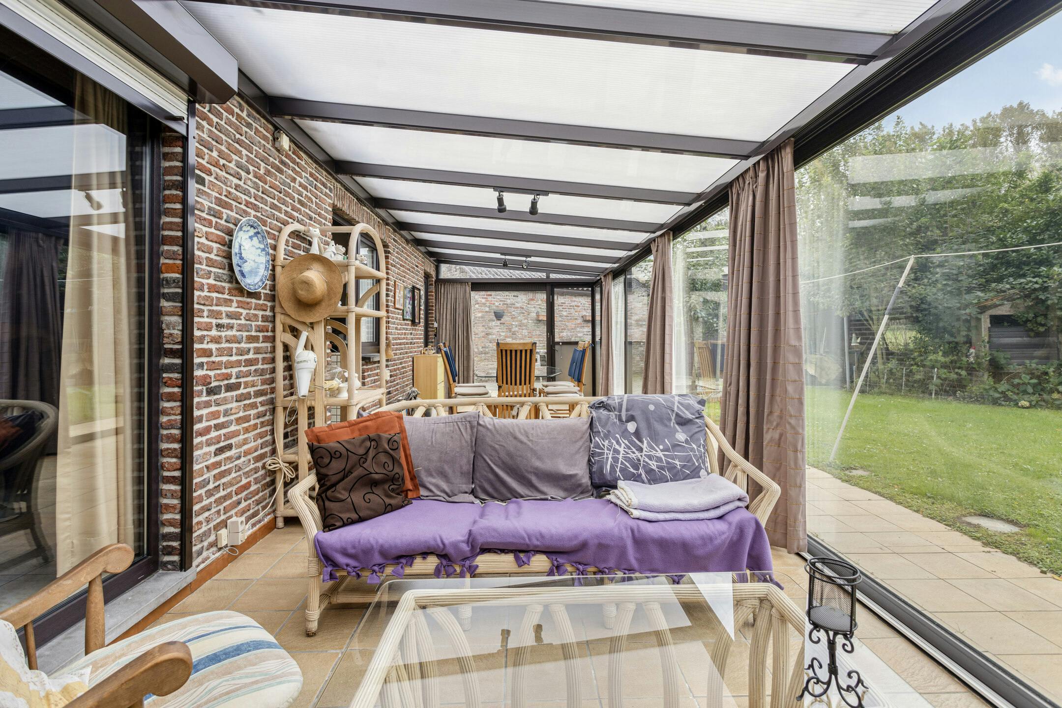 Rustig gelegen open bebouwing met grote tuin foto 36