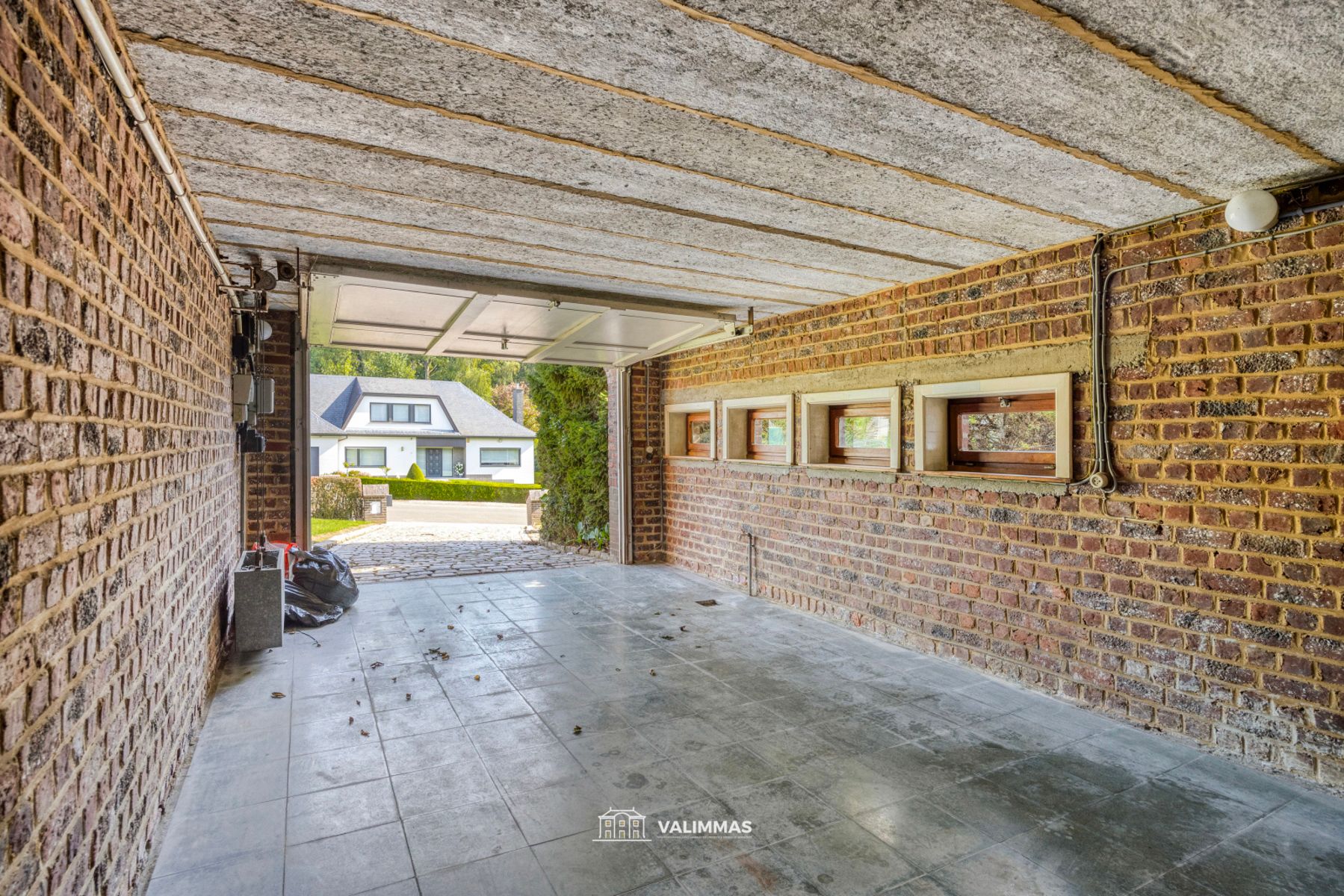 Ruime, residentieel gelegen villa met garage & mooie tuin... foto 23