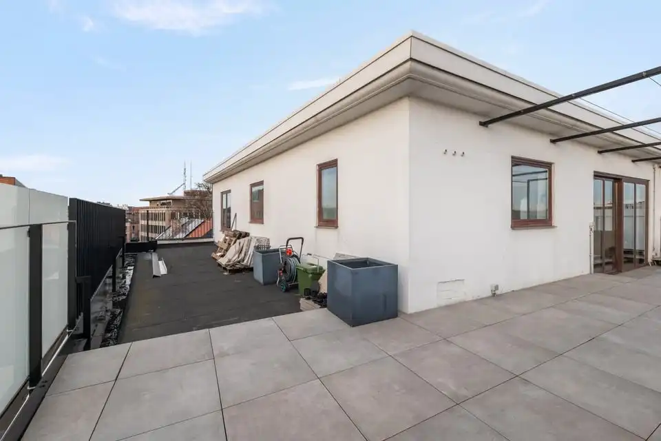 MOOI DAKAPPARTEMENT MET UNIEK TERRAS IN SINT-TRUIDEN foto 13