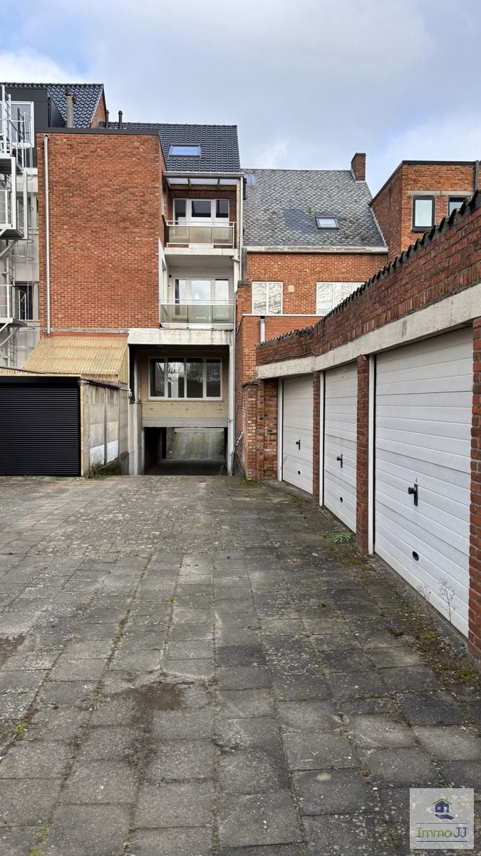 Bovengrondse garagebox foto 2