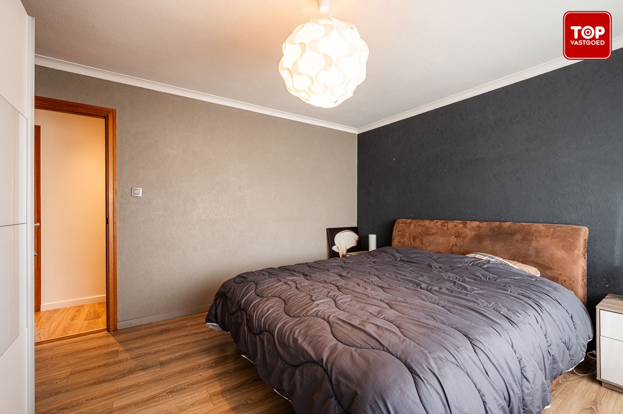 Instapklare woning met 5 slaapkamers en leuke tuin in centrum Drongen foto 10